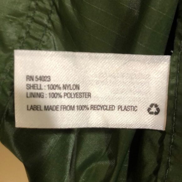 GAP WINDBREAKER EXCELLENT CONDITON - Picture 3 of 4